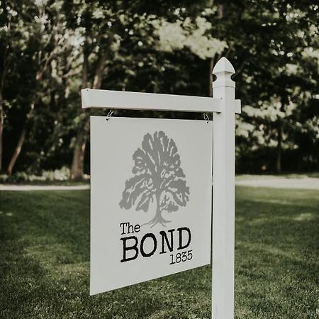 Отель The Bond 1835 Сканителс Экстерьер фото